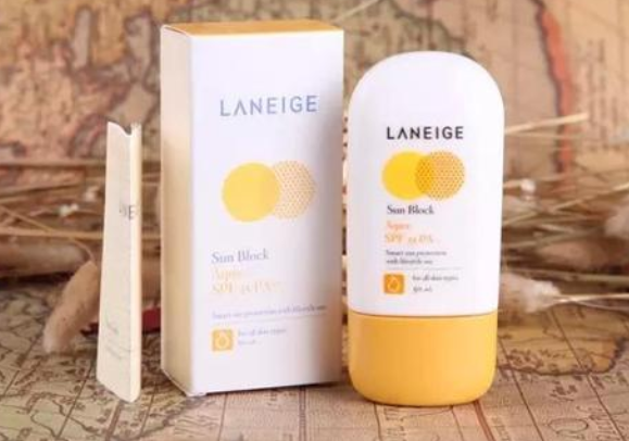 防曬霜為什么要提前涂？防曬霜正確涂抹方法