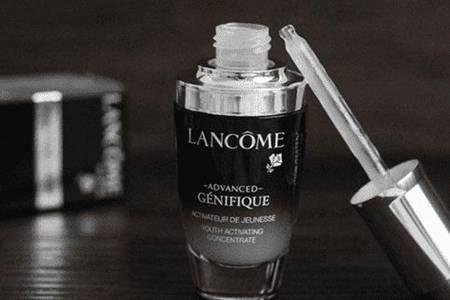 蘭蔻小黑瓶精華液的功效與作用  蘭蔻小黑瓶究竟是白天用還是晚上用