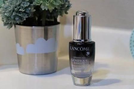 蘭蔻小黑瓶精華液的功效與作用  蘭蔻小黑瓶究竟是白天用還是晚上用