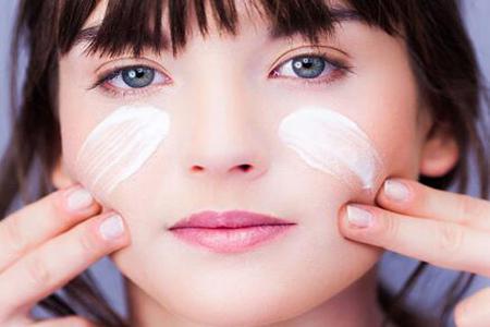 怎么去黑頭？這五個方法幫助你消滅它們