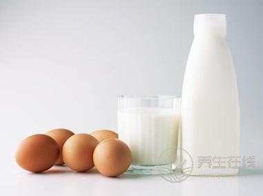 喝牛奶要注意 10種錯誤喝法如同服毒 喝牛奶要注意 10種錯誤喝法如同服毒