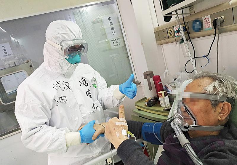 誰在承載生命之重：護士節，傾聽白衣天使們的“心聲”