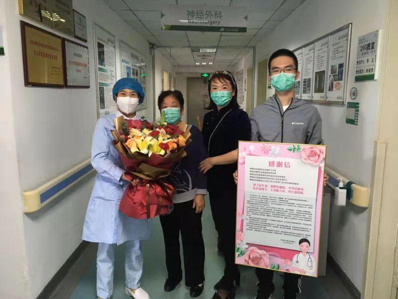 誰在承載生命之重：護士節，傾聽白衣天使們的“心聲”