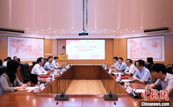 瞄準抗癌新靶點校企聯(lián)合研發(fā)新藥 中國專家科研成果成功轉(zhuǎn)化