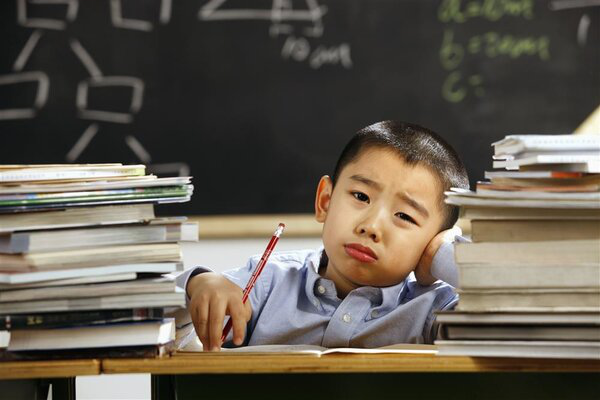 父母拼盡全力，孩子卻注定平凡？“雞娃”真的有用嗎？