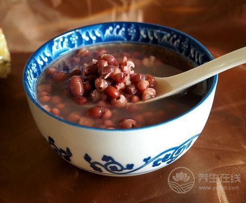 秋季吃紅豆有這有好處，兩個食療方法為家人收藏了