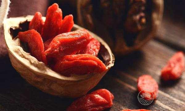 白露節(jié)氣養(yǎng)生 七款藥膳滋陰潤肺