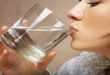 夏季喝水避開(kāi)六禁忌 忌過(guò)量充汽飲料