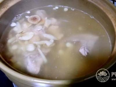 夏季潤肺止咳　推薦幾款無花果食譜