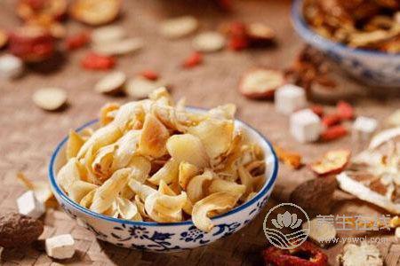 秋季養肺食物有哪些?秋季肺燥的癥狀有哪些?