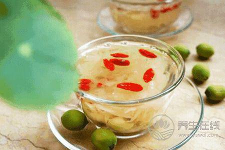 秋季養肺食物有哪些?秋季肺燥的癥狀有哪些?