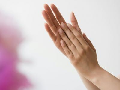 秋冬季手掌脫皮怎么辦？手掌脫皮有什么預兆