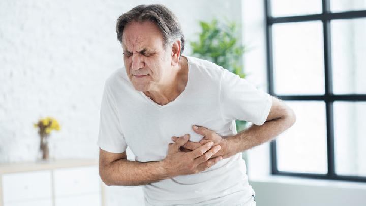 老人冬日進補吃肉并不好 四類人冬季需要特別進補