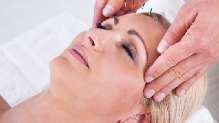 春季養生女性宜爭蜂吃醋 經常吃蜂蜜可以改善肝功能