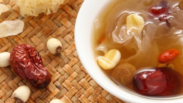 夏季養(yǎng)生粥 夏季養(yǎng)肝多喝這些粥