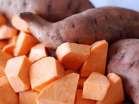 秋冬季節(jié)吃什么養(yǎng)胃，這幾點(diǎn)你應(yīng)該馬上做起來(lái)