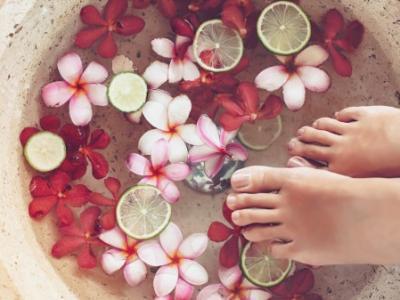夏天泡腳的好處是什么 夏天泡腳養生效果驚人