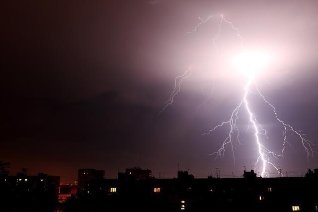 夏季雷雨天適合吃些什么，怎么預防雷雨天對身體的影響