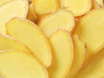 生姜擦頭皮有什么好處和壞處，護養頭發也需要適可而止!