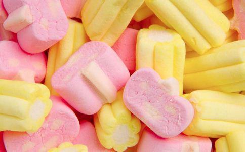 如何預(yù)防兒童近視 預(yù)防兒童近視 兒童 吃糖