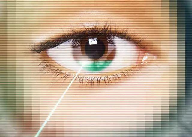 隱形眼鏡不是想戴就戴！不同年齡如何選擇隱形眼鏡