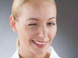 眼睛酸痛怎么辦？教你六招來緩解