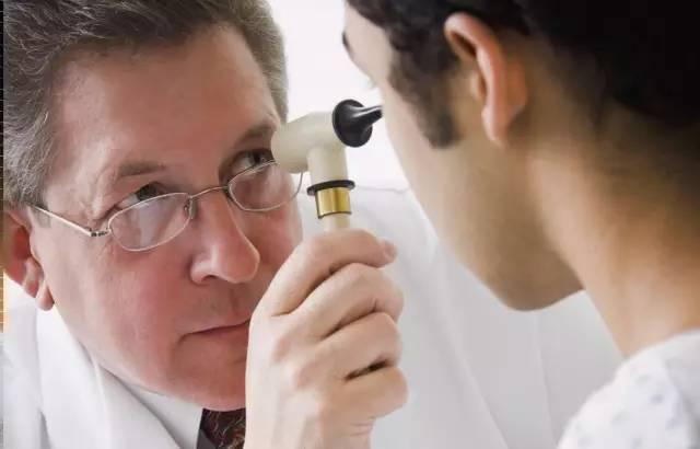 十大毀眼行為，你中招了嗎？