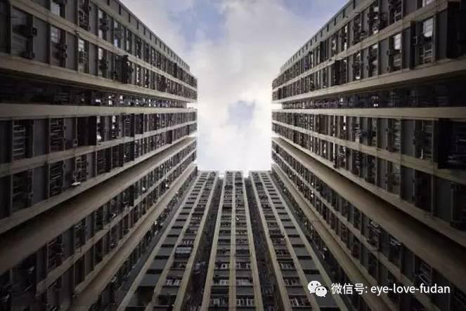 孩子近視就申請坐教室前排，到底對不對？