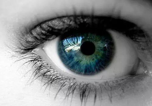 八種生活習慣讓眼睛很受傷