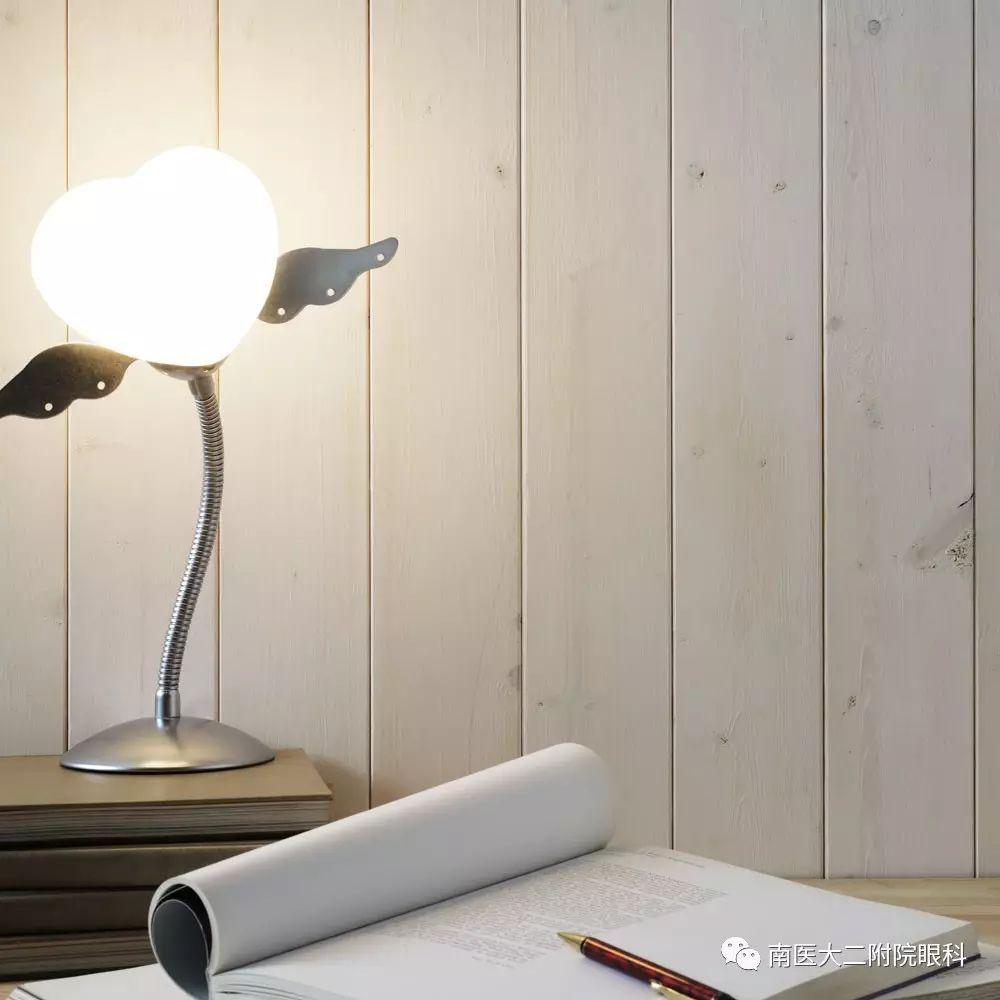 如何正確選擇并使用臺燈？