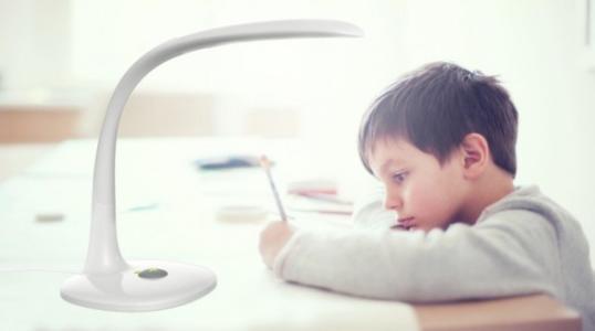 握筆姿勢不正確比玩電腦更傷眼