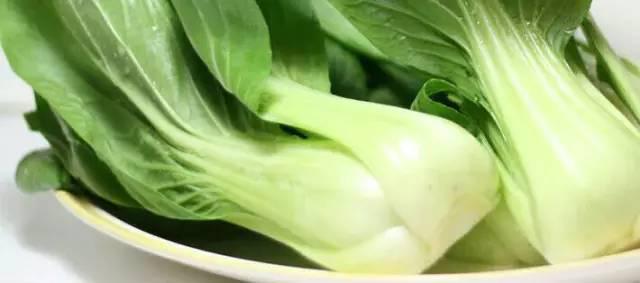 五種營養(yǎng)素讓孩子遠離近視眼