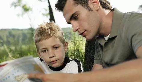 暑假做好這幾點，避免孩子視力快速下降！