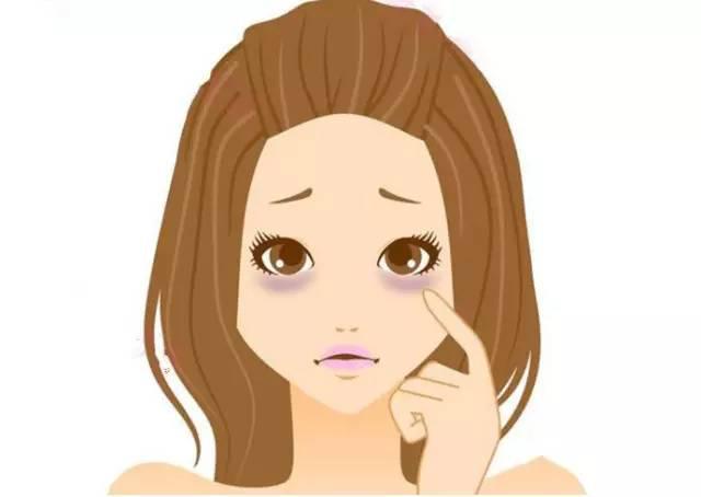 讓“眼部暗沉”的4個最糟保養習慣！