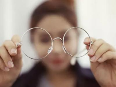 戴眼鏡會不會反而加深近視？遠離近視注意四大細節!