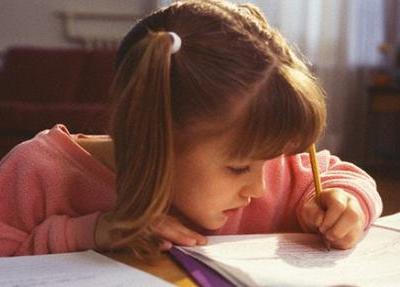 怎樣正確使用臺燈預防近視？