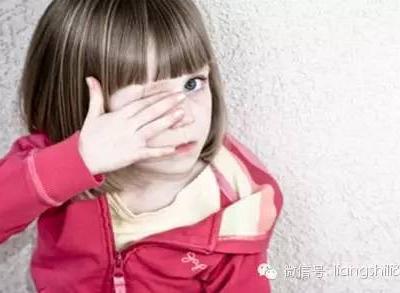 九個(gè)小細(xì)節(jié)說明孩子可能近視了