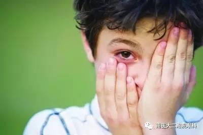 結膜炎的癥狀及治療方法