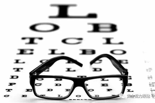 還拿高度近視不當(dāng)回事？熬夜坐過山車-護(hù)眼就用黃金視力眼貼