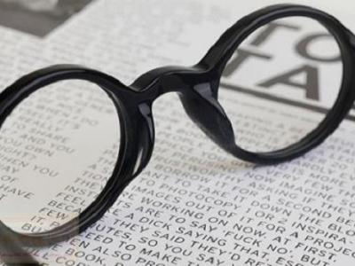 眼睛近視激光手術后遺癥是啥