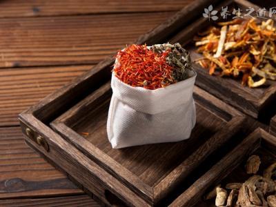 用什么藥泡腳養腎陰