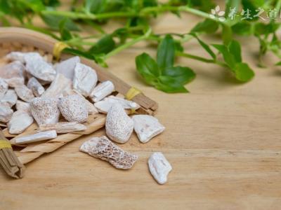 三七草的藥用價(jià)值_三七草的副作用