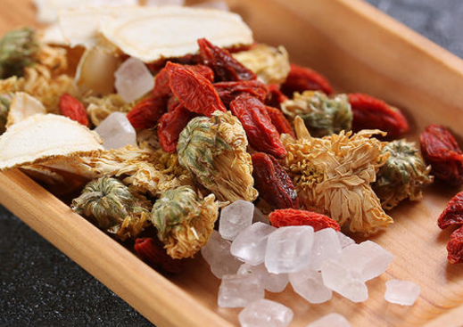 菊花枸杞?jīng)Q明子茶禁忌