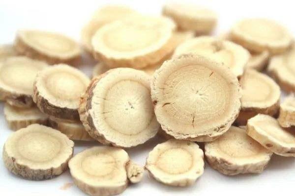 丹參泡水可長期喝嗎