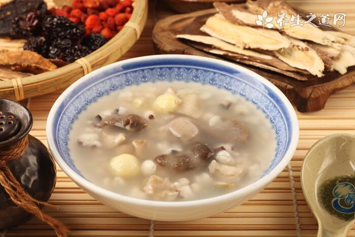 濕熱下焦是什么癥狀？濕熱下焦怎么治療？