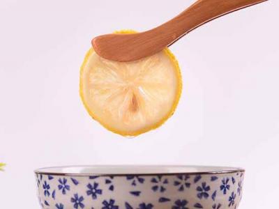 怎么做瘦身美白檸檬水 四種減肥美白檸檬水的做法