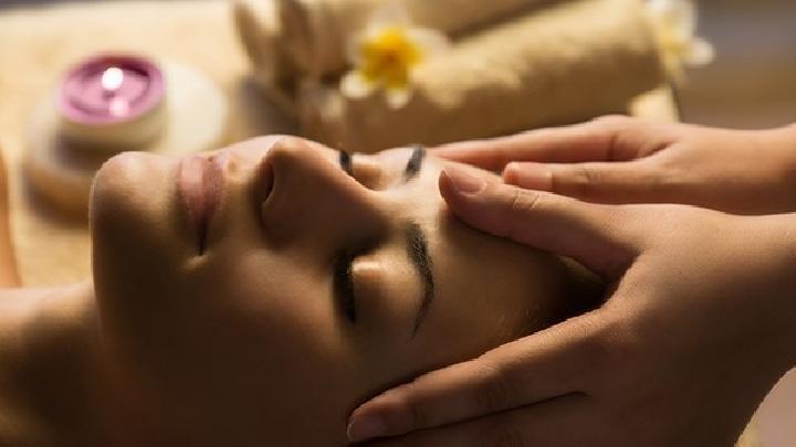 我們該如何避免冠心病的威脅 按摩十個穴位有效防治冠心病