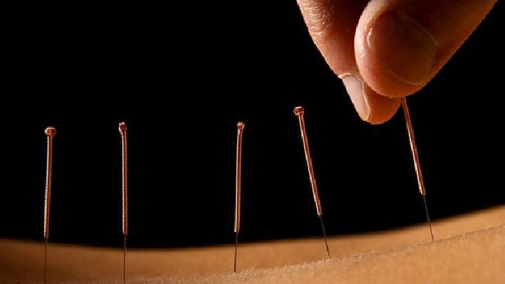 肌肉萎縮針灸治療方法是什么 中醫針灸治療肌肉萎縮的兩種方法-易網<a href=http://m.henggaotouzi.com/ target=_blank class=infotextkey>健康養生</a>網 肌肉萎縮針灸治療方法是什么 中醫針灸治療肌肉萎縮的兩種方法