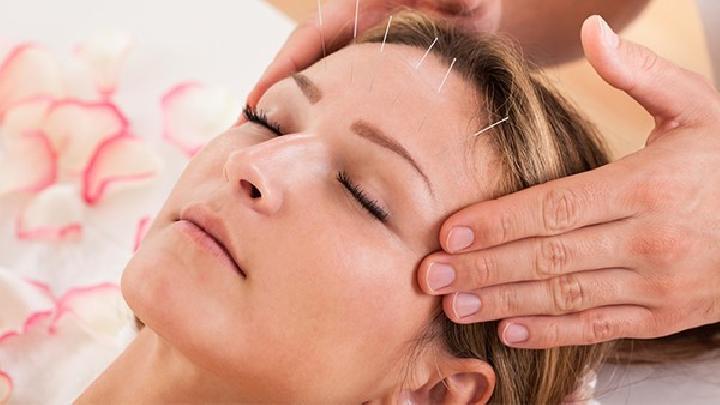 中醫針灸治療銀屑病應該怎么做？哪些蔬菜對銀屑病康復有好處？