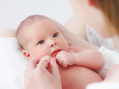 5大壞習慣易致痛經 中醫穴位按摩法緩解痛經效果好